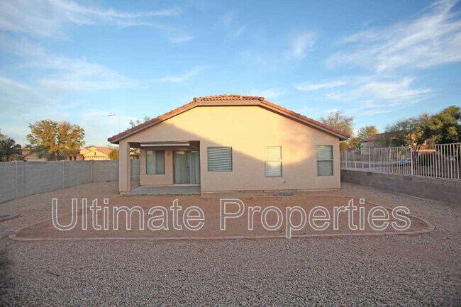 Building Photo - 2026 S 83rd Dr