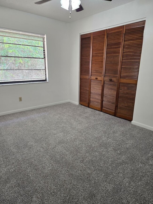 Building Photo - Spacious 3/2/2 in Citrus Springs!!!