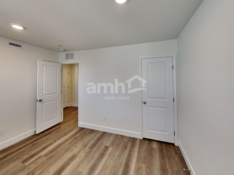 Building Photo - 148 Nico Azalea Ln