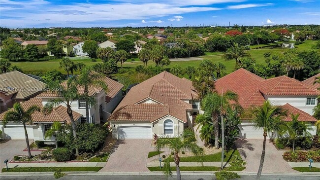 Building Photo - 1530 Lacosta Dr W