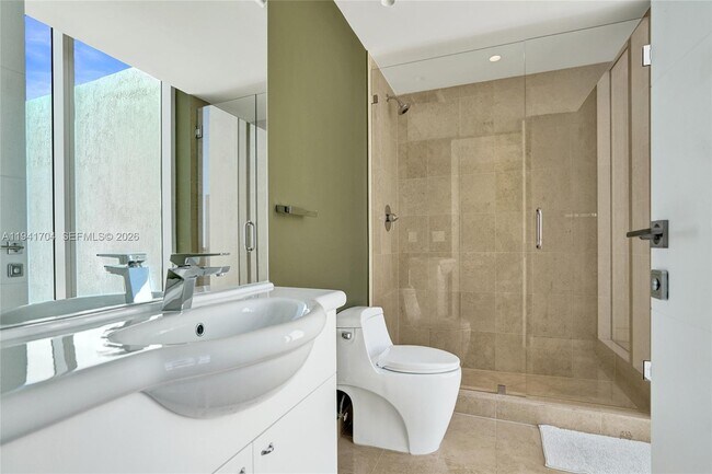 Building Photo - 1800 S Ocean Dr