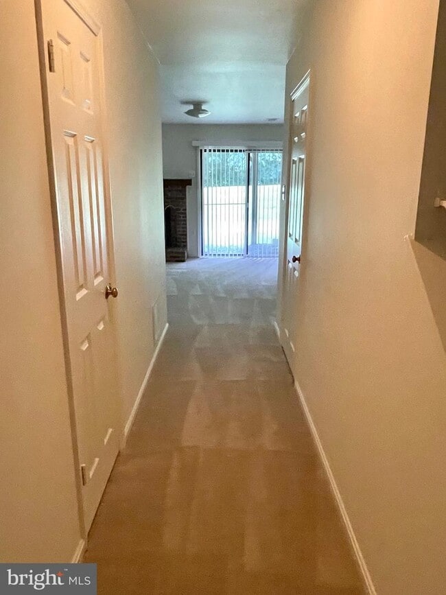 Building Photo - 5847 Rockdale Ct