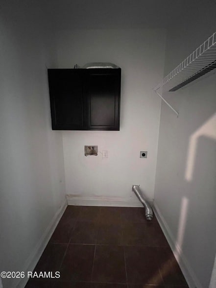 Building Photo - 100 Cautillion Dr