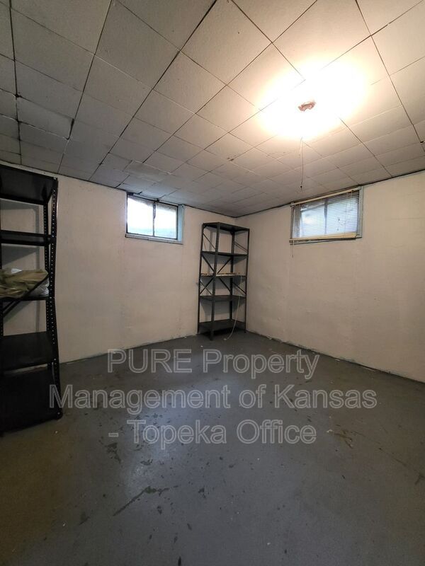 Building Photo - 4931 Appleton Ave