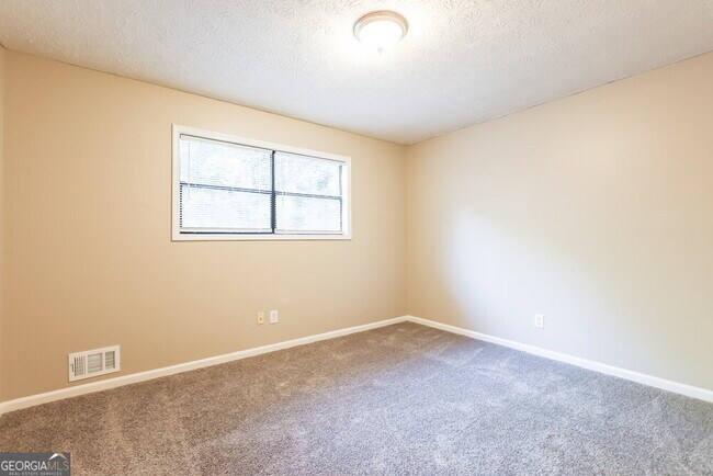 Building Photo - 7709 Glen Devon Rd