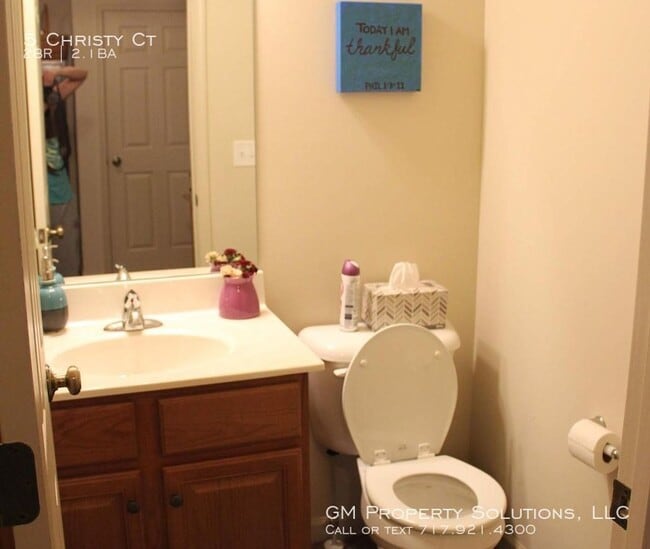 Building Photo - 2 Bedroom 2.5 Bathroom Townhome in Elizabe...