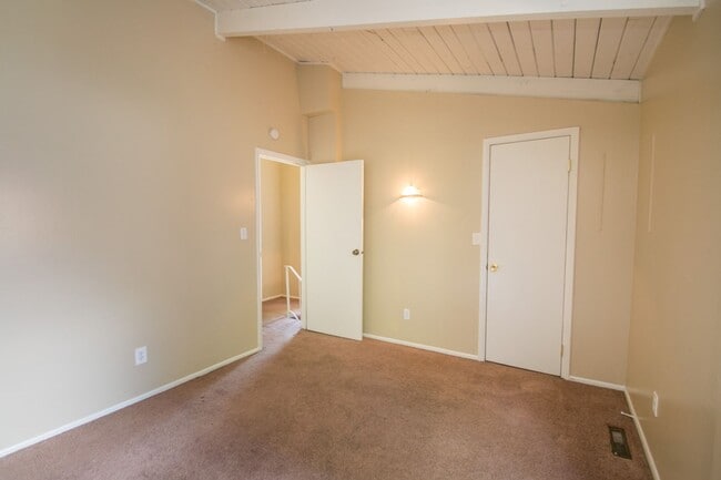 Building Photo - 1000 11th St