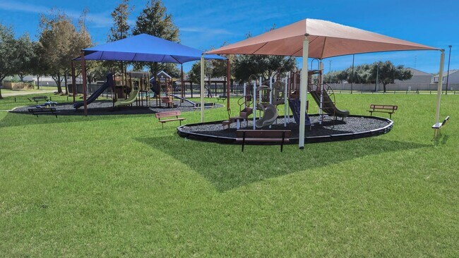 Building Photo - 8714 7 Pines Ln