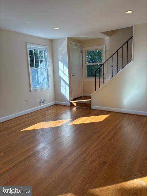 Building Photo - 9912 Dickens Ave