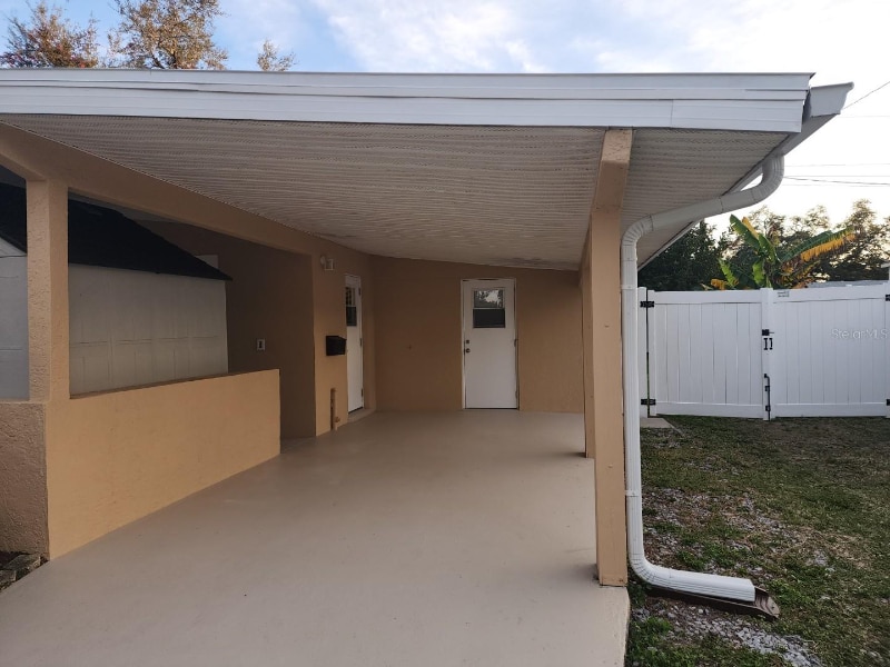 Building Photo - 3211 20th Ave W