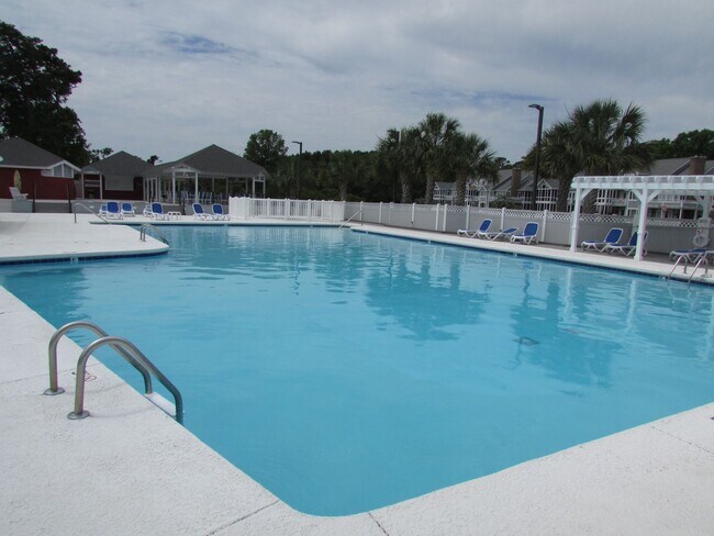 Building Photo - 3 Bedroom 2 Bathroom New Construction Hous...
