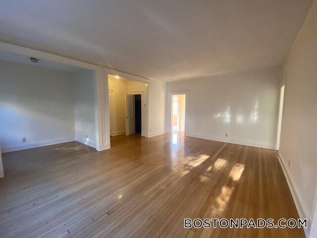 Building Photo - 12 Alton Pl