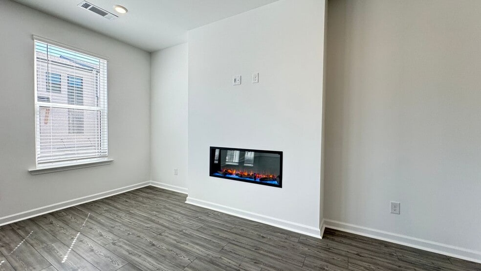 Building Photo - 9 Peeples Dr