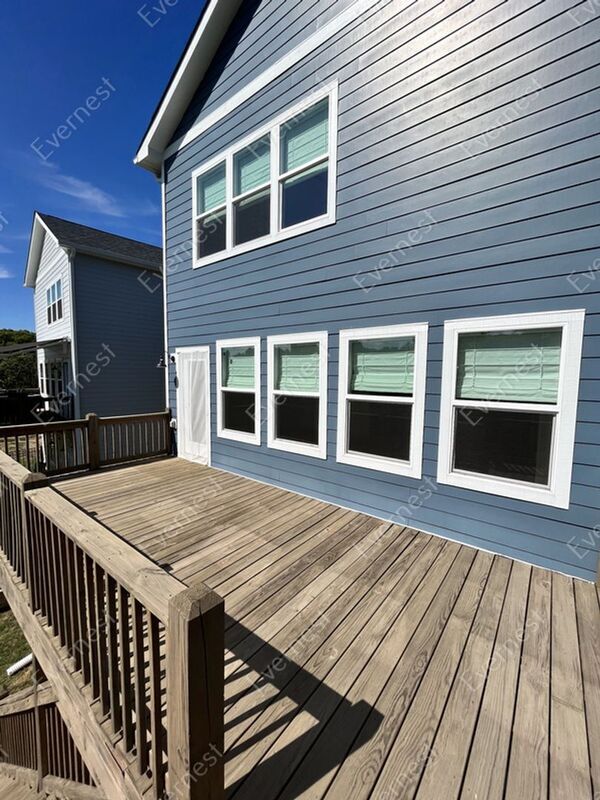 Building Photo - 916 Crescent Hill Rd