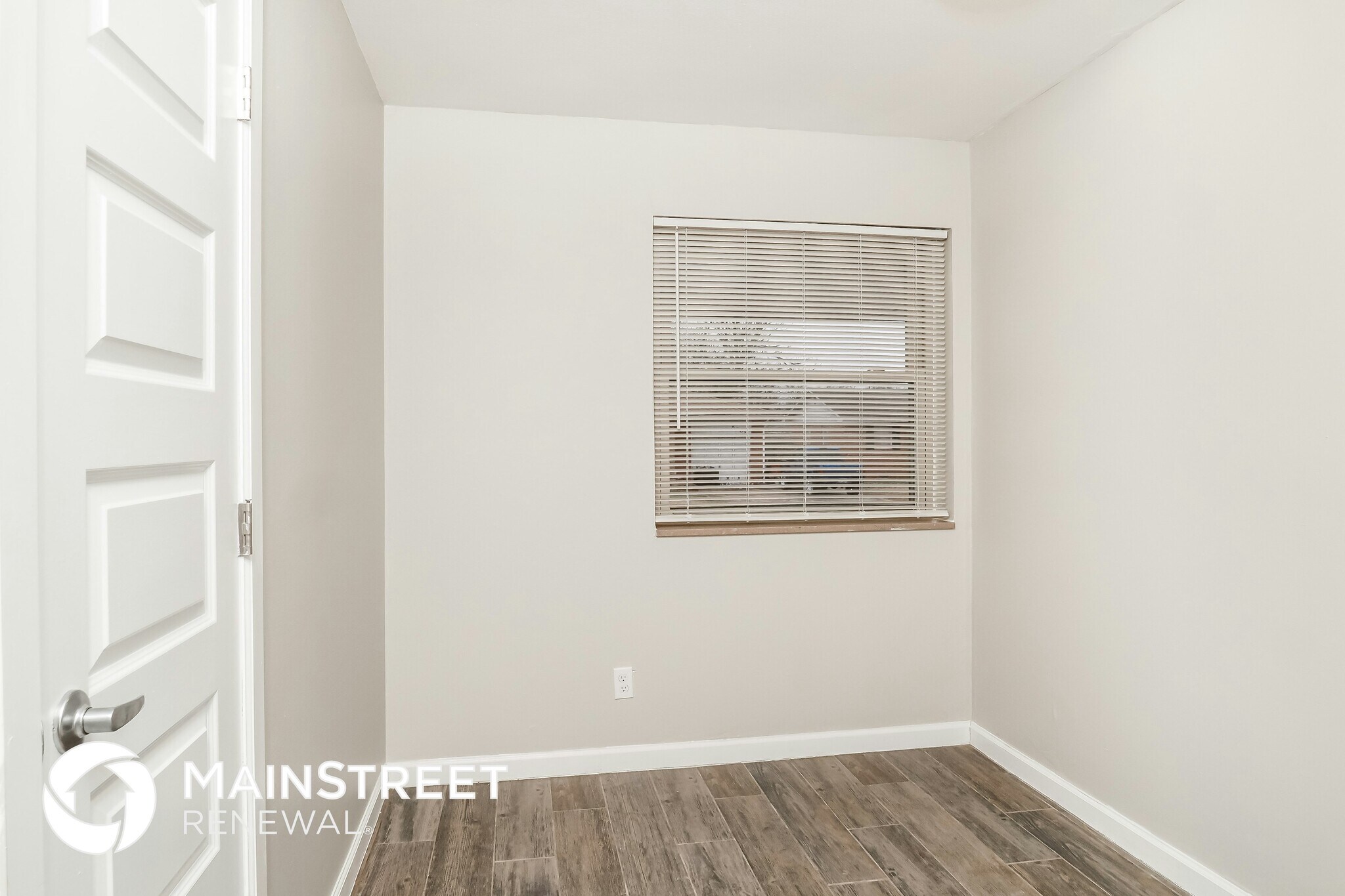 Building Photo - 6909 NW 59th St