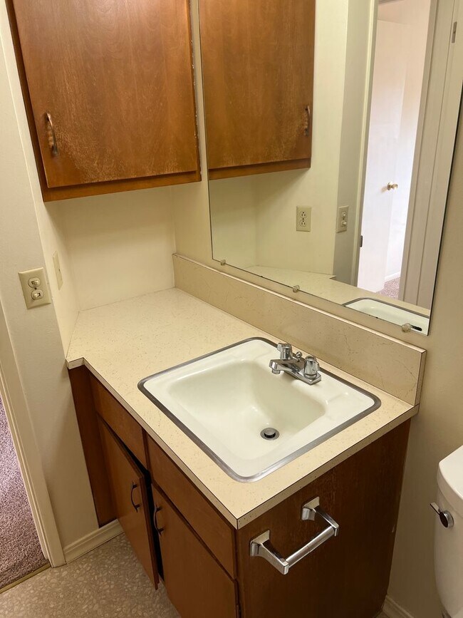 Building Photo - lev107