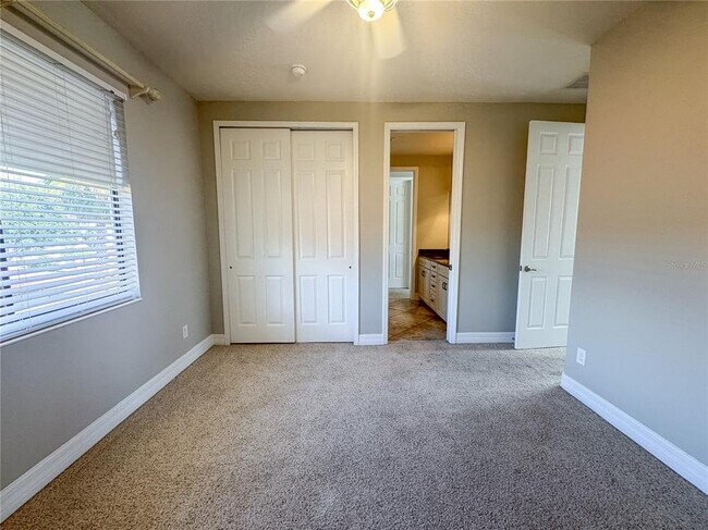 Building Photo - 20318 Chestnut Grove Dr