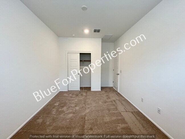 Building Photo - 6305 E Desert Peak Dr