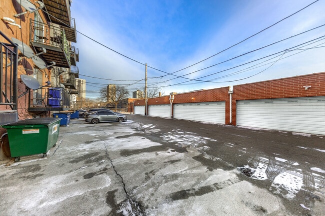 Building Photo - 31 E 26th St