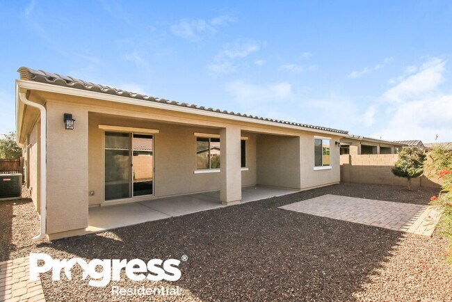 Building Photo - 22488 E Munoz St