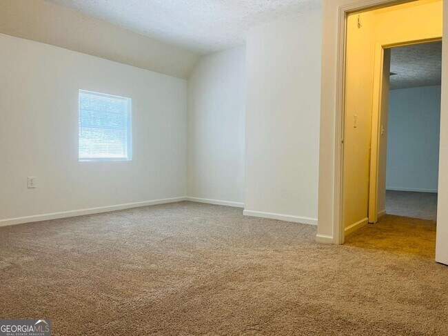 Building Photo - 615 Chattahoochee St