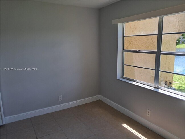 Building Photo - 3711 NW 95th Terrace