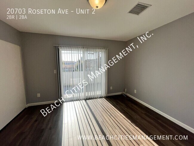 Building Photo - 20703 Roseton Ave