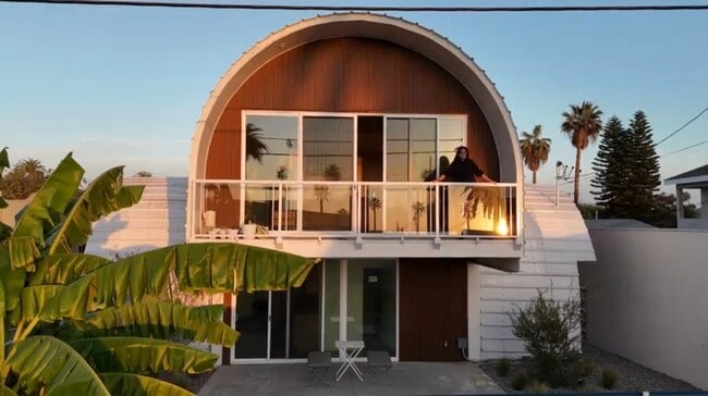 Building Photo - 445 N Townsend Ave