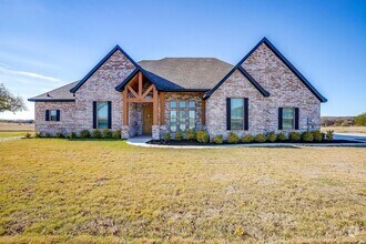Building Photo - Amazing 5 Bed, 3 Bath New Build- Beautiful...