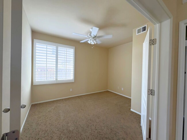 Building Photo - Beautiful Moreno Valley Home