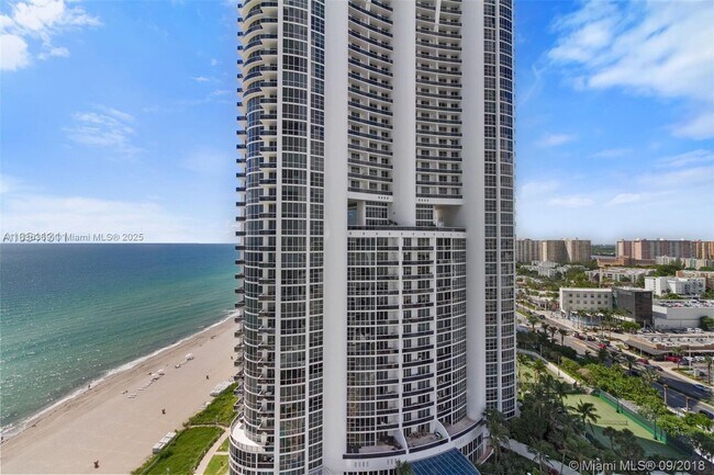 Building Photo - 18201 Collins Ave