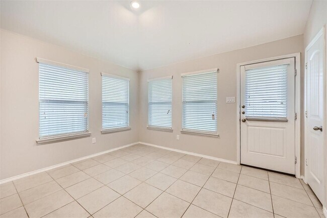 Building Photo - 14433 Serrano Ridge Rd