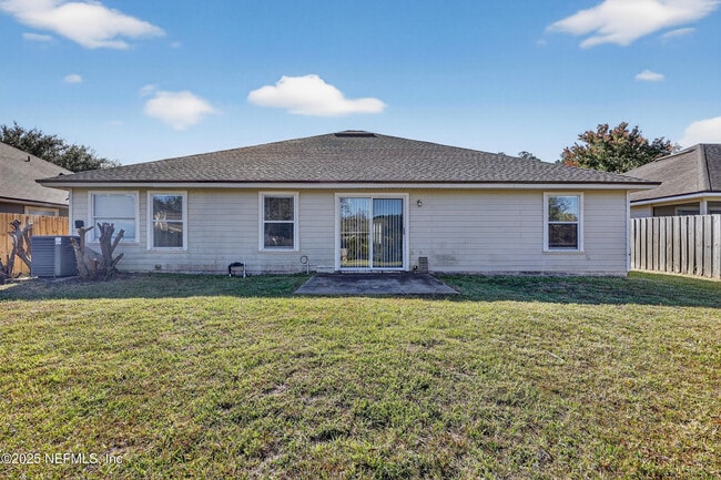 Building Photo - 9205 Redtail Dr