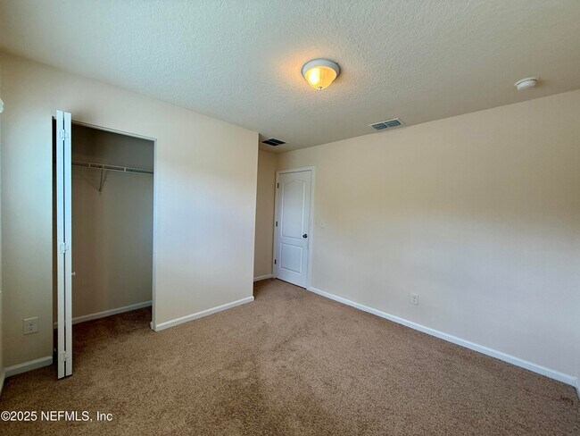 Building Photo - 3635 Summit Oaks Dr