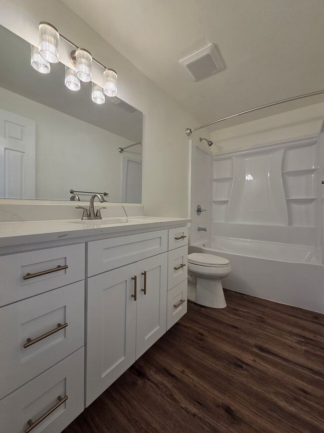 Building Photo - 1106 106th St Ct E