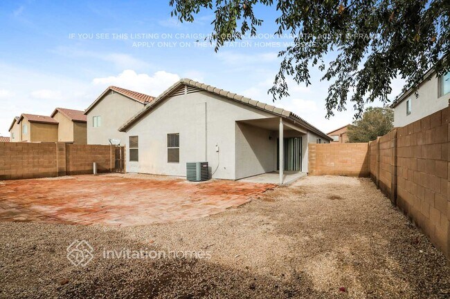 Building Photo - 423 W Corriente Ct
