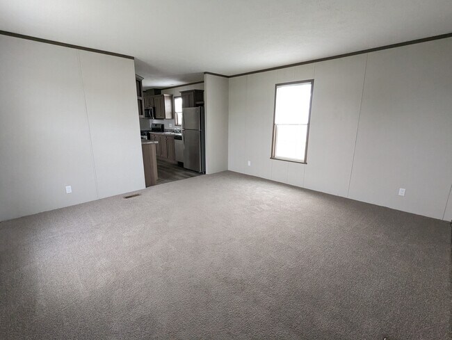 Building Photo - 2445 E Birch Dr