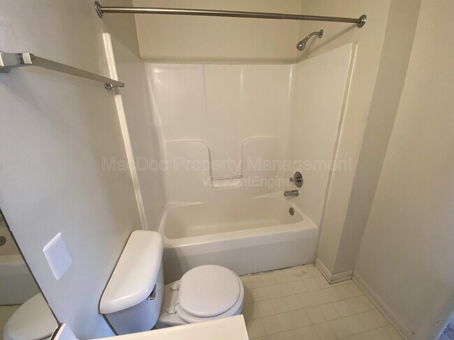 Building Photo - 76 Red Maple Ct
