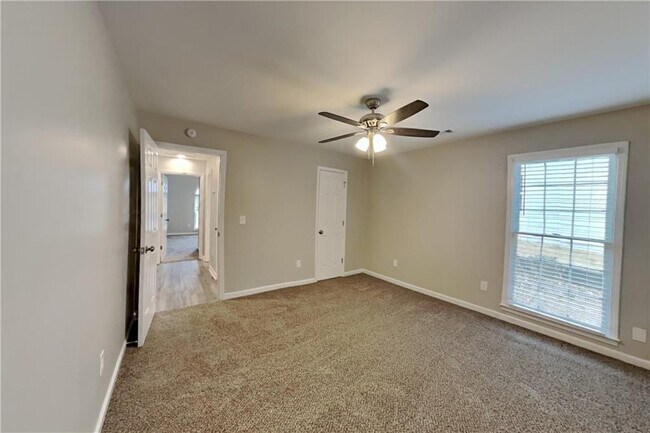 Building Photo - 2707 Bridgegate Cove NE