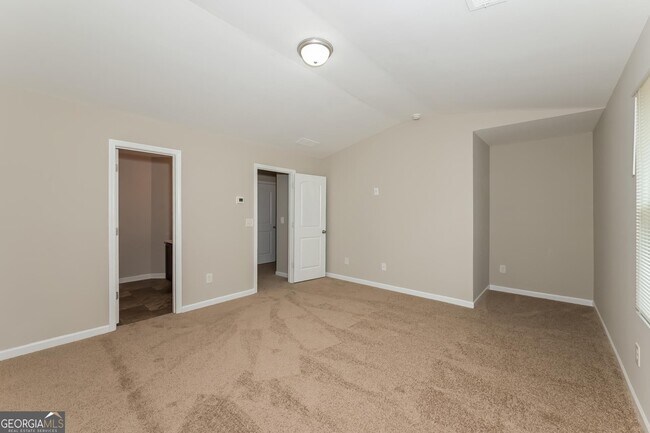 Building Photo - 411 Erin Ct