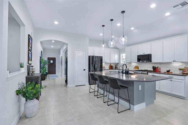 Building Photo - 2291 Oak Run Pkwy