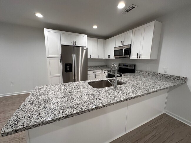 Building Photo - 230 Charleston Dr