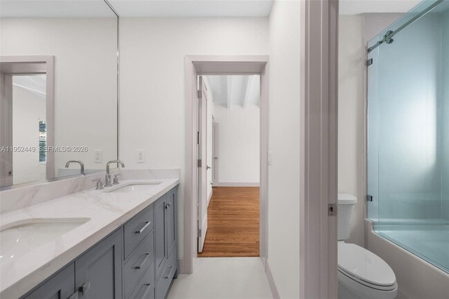 Building Photo - 3519 Toledo St