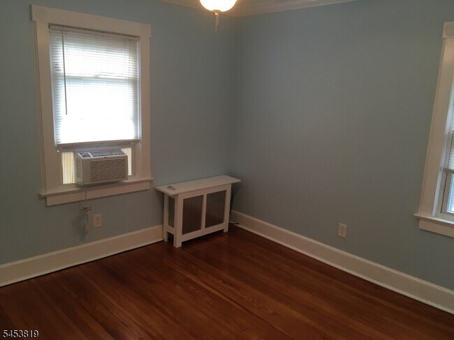 Building Photo - 58 Buena Vista Ave