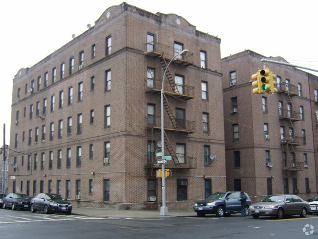 Primary Photo 01/10/07 - 1585 E 172nd St