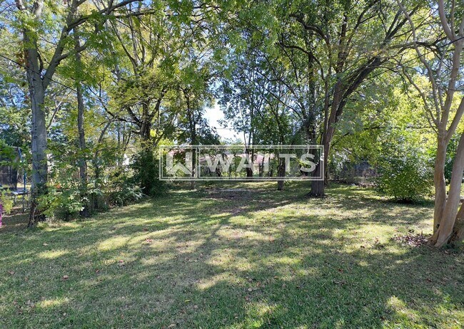 Building Photo - Cozy 3-Bed 1-Bath Home in Titusville Neighborhood