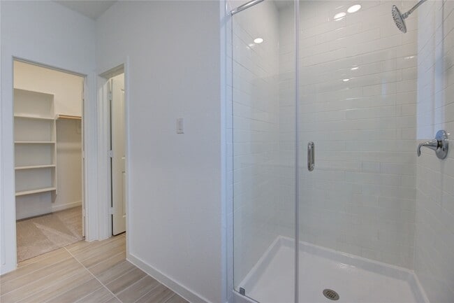 Building Photo - 1047 Blue Stone Dr