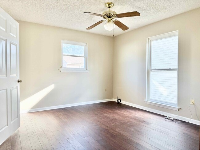 Building Photo - 5124 Stumberg Ln