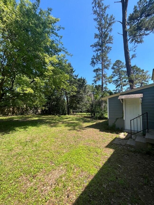 Building Photo - 436 Southgate Ave