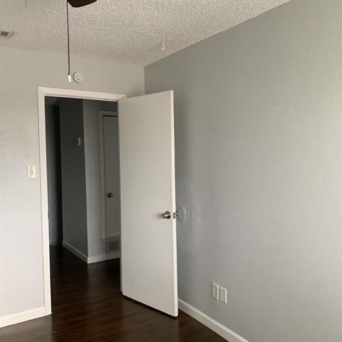 Building Photo - 3931 N Garland Ave